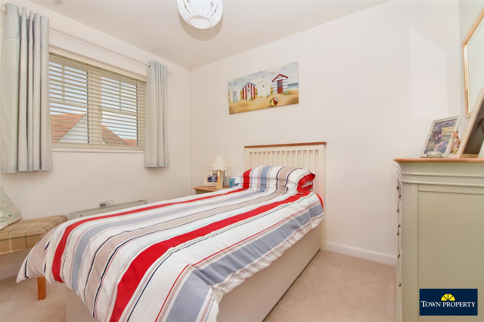 Property Details for Pitcairn Avenue Eastbourne BN23 5BB Town